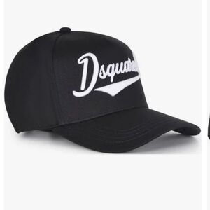 DSQUARED2 Black Cap with White Script Logo